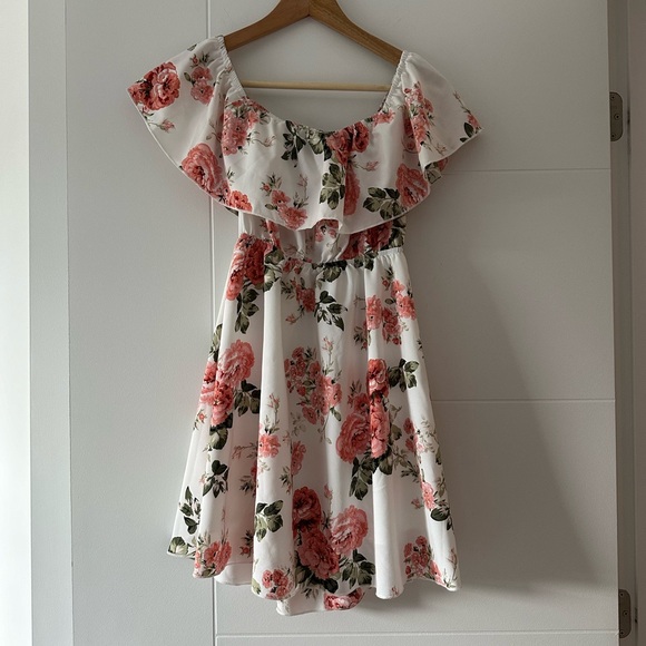 SHEIN off the shoulder dress - Picture 3 of 4